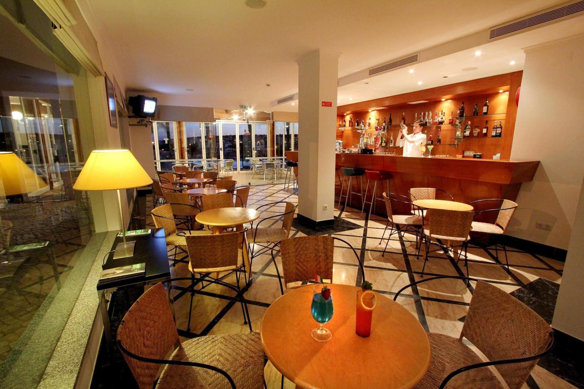 Vila Mos - Beach Resort ラゴス レストラン 写真